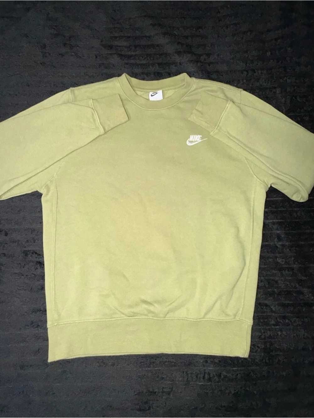 Nike Men's Light Olive Green Crewneck Sweatshirt